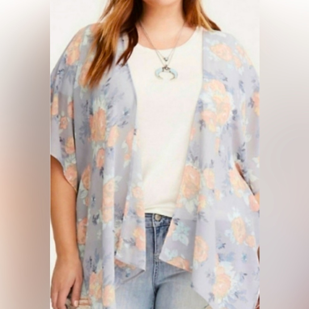 Torrid Size 1/2 Kimono Top Blouse Floral Boho Bohemian Chiffon Dolman Gray Open